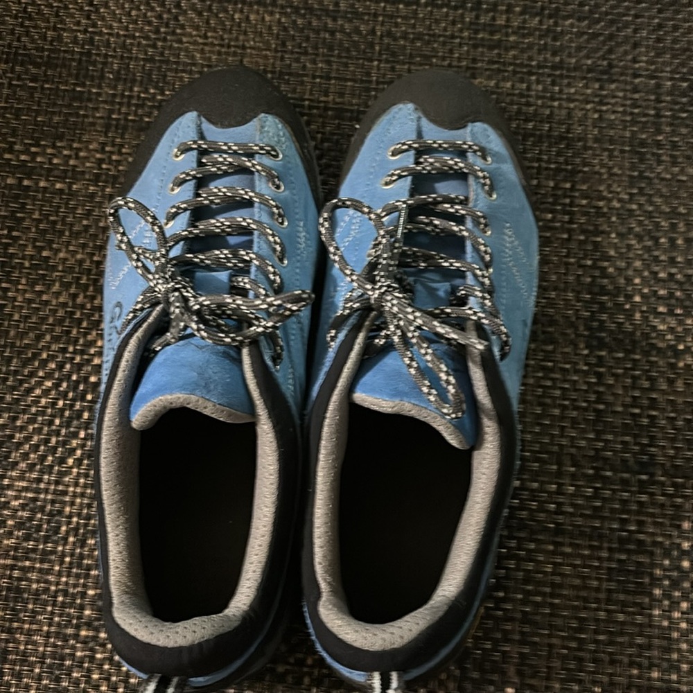 Size 39 Garsport VIBRAM  Alpine Hiking Shoes Waterproof